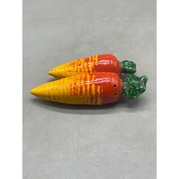 vintage carrot salt pepper shaker yellow orange 1 piece made in Japan 4.5" READ - Picture 8 of 10